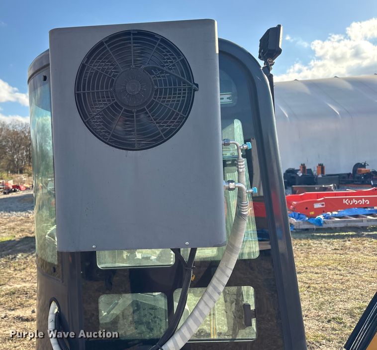 image for item EG8289 AGT QK18RXS-C mini excavator