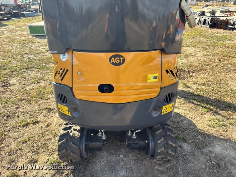 image for item EG8289 AGT QK18RXS-C mini excavator