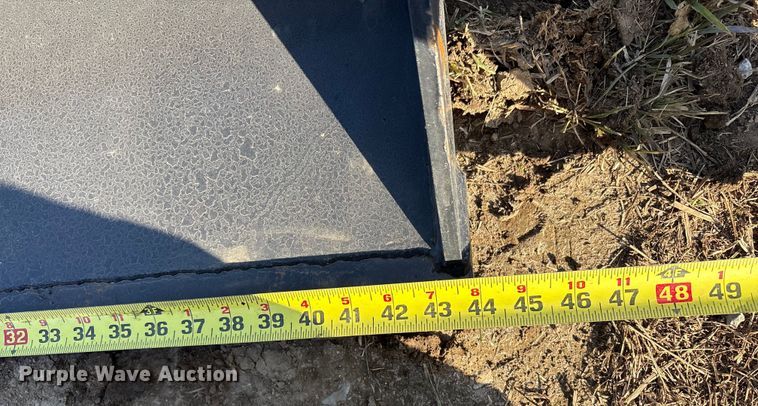 image for item EG8290 2025 LandHero LDH-T460 compact utility loader