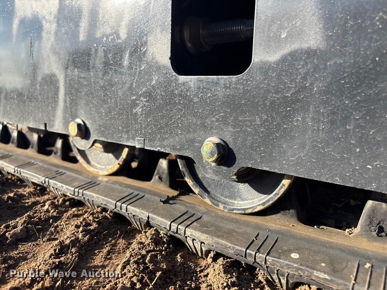 image for item EG8290 2025 LandHero LDH-T460 compact utility loader