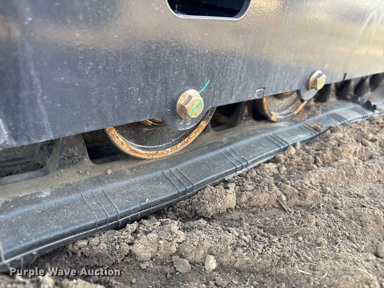 image for item EG8290 2025 LandHero LDH-T460 compact utility loader