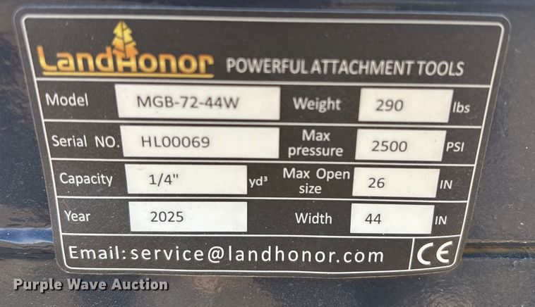 image for item EG8290 2025 LandHero LDH-T460 compact utility loader