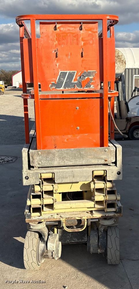 image for item EG8293 2008 JLG 1930ES scissor lift