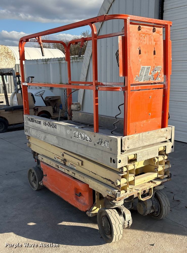 image for item EG8293 2008 JLG 1930ES scissor lift