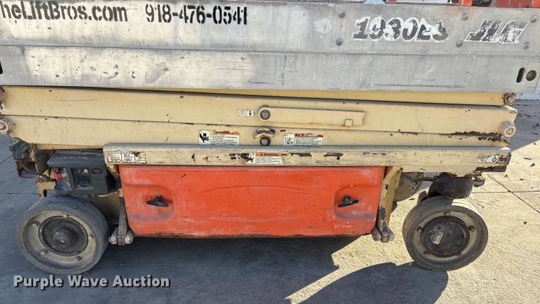 image for item EG8293 2008 JLG 1930ES scissor lift
