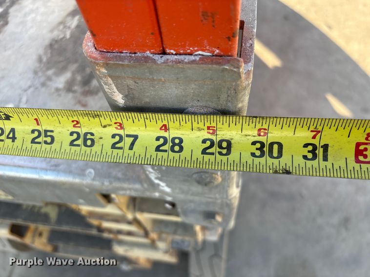 image for item EG8293 2008 JLG 1930ES scissor lift