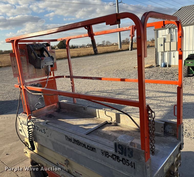 image for item EG8293 2008 JLG 1930ES scissor lift