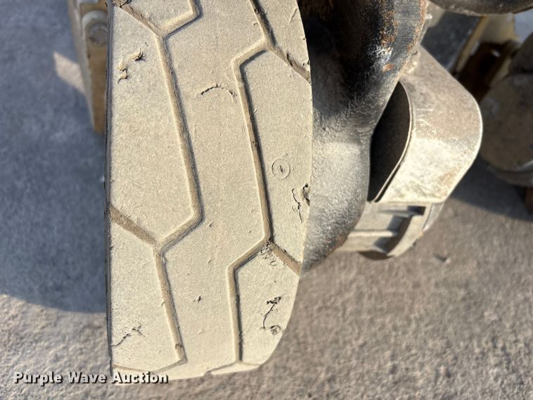 image for item EG8293 2008 JLG 1930ES scissor lift