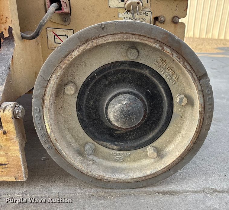 image for item EG8293 2008 JLG 1930ES scissor lift