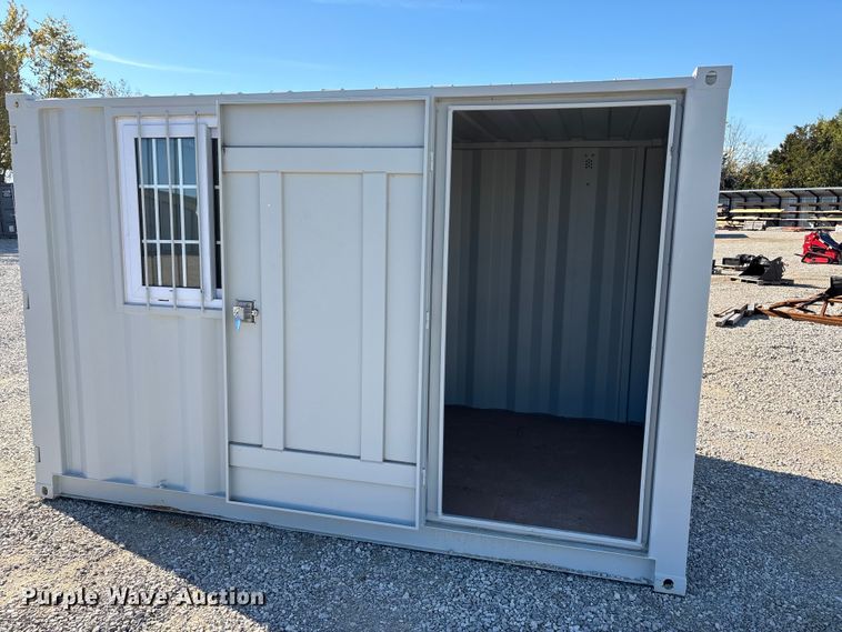 image for item EJ7746 Shipping container