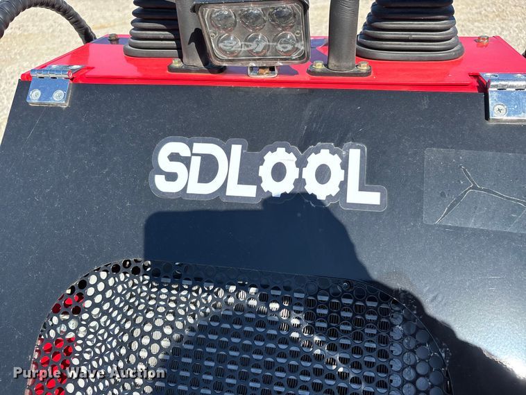 image for item EJ7747 2025 SDLOOL SL360T compact utility loader