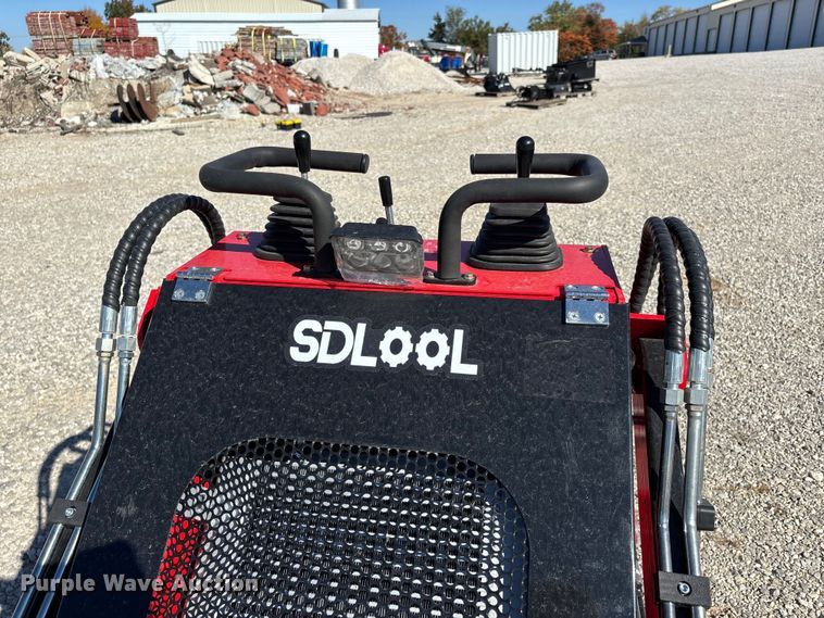 image for item EJ7748 2025 SDLOOL SL360T compact utility loader