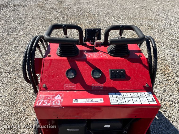 image for item EJ7748 2025 SDLOOL SL360T compact utility loader