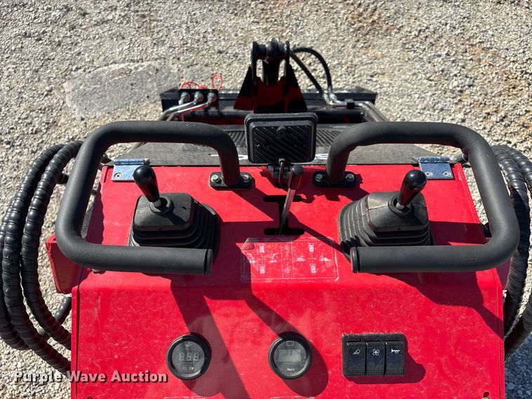 image for item EJ7748 2025 SDLOOL SL360T compact utility loader