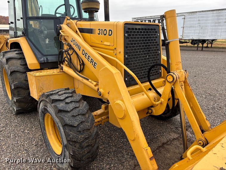 image for item EJ7761 1991 John Deere 310D Turbo  backhoe