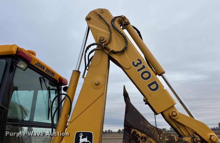 image for item EJ7761 1991 John Deere 310D Turbo  backhoe