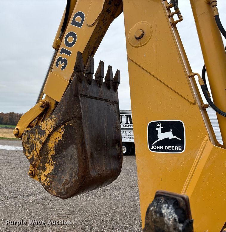 image for item EJ7761 1991 John Deere 310D Turbo  backhoe