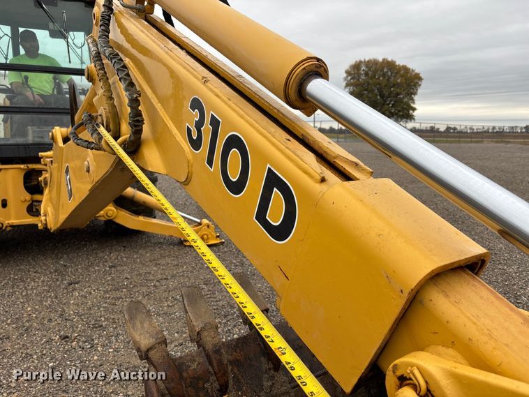 image for item EJ7761 1991 John Deere 310D Turbo  backhoe