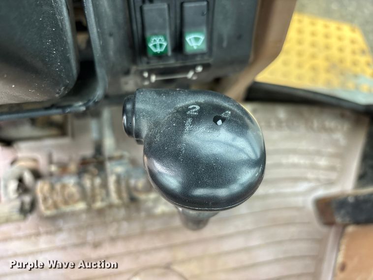 image for item EJ7761 1991 John Deere 310D Turbo  backhoe