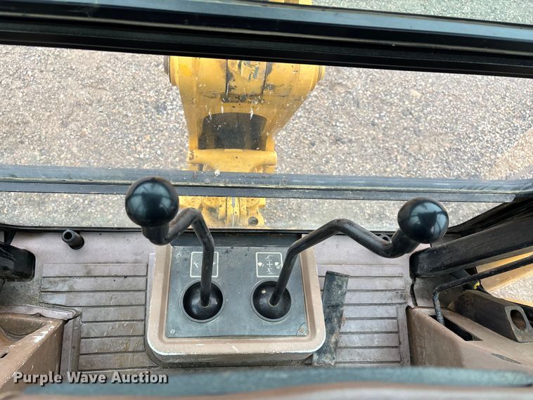 image for item EJ7761 1991 John Deere 310D Turbo  backhoe