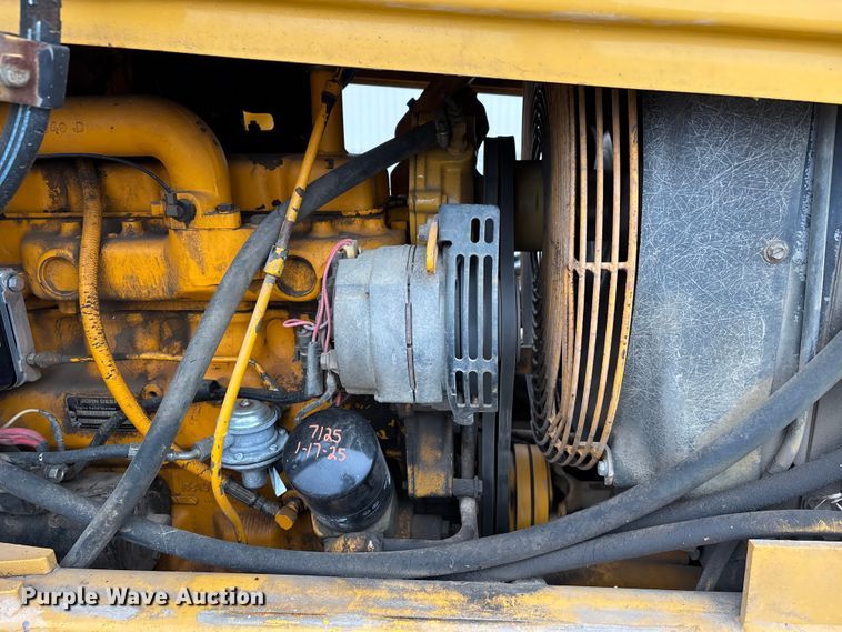 image for item EJ7761 1991 John Deere 310D Turbo  backhoe