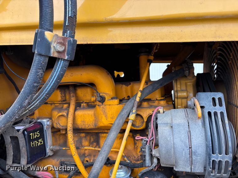 image for item EJ7761 1991 John Deere 310D Turbo  backhoe