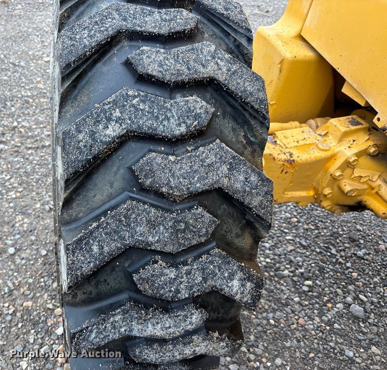 image for item EJ7761 1991 John Deere 310D Turbo  backhoe