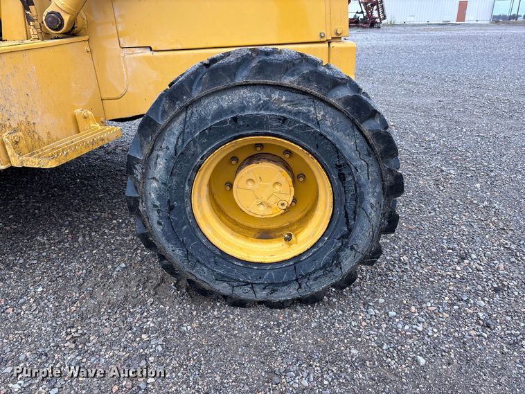 image for item EJ7761 1991 John Deere 310D Turbo  backhoe