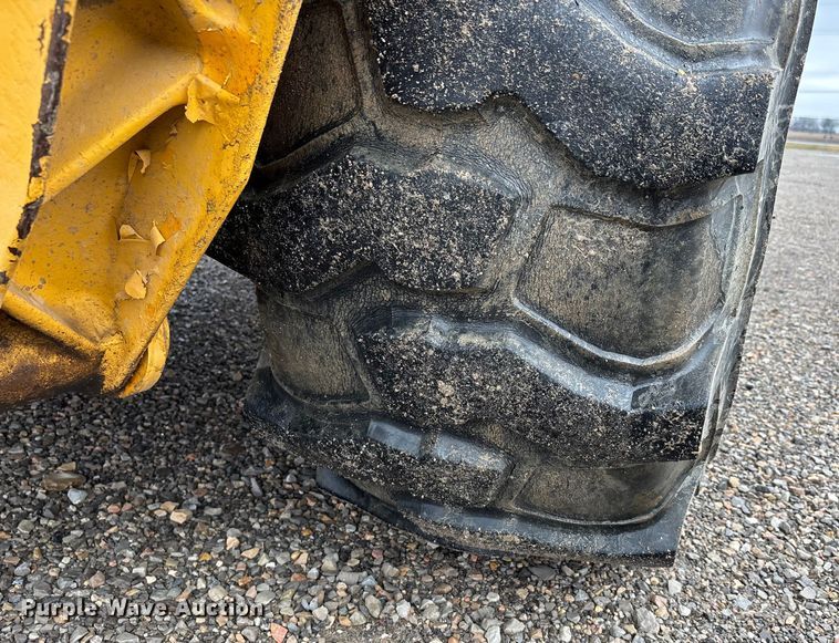 image for item EJ7761 1991 John Deere 310D Turbo  backhoe