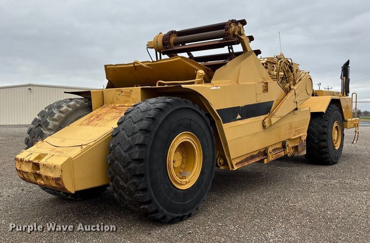 image for item EJ7762 2000 Caterpillar 615C II elevating scraper