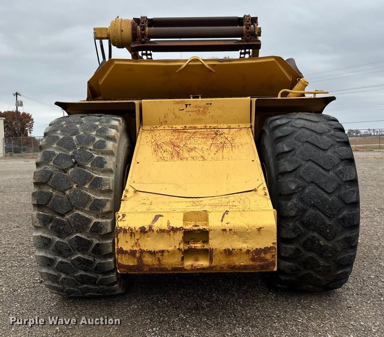 image for item EJ7762 2000 Caterpillar 615C II elevating scraper