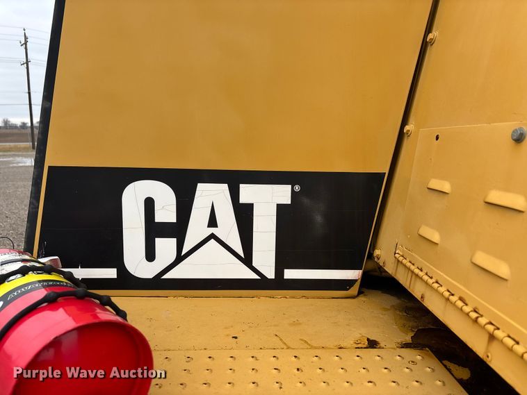 image for item EJ7762 2000 Caterpillar 615C II elevating scraper