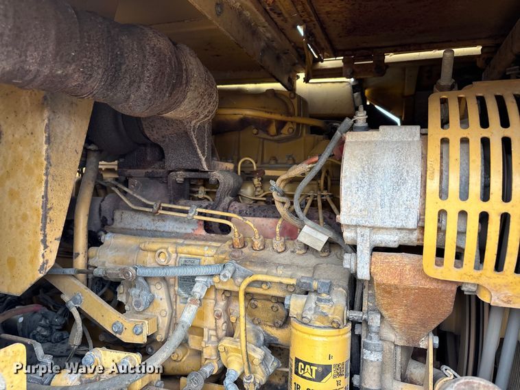 image for item EJ7762 2000 Caterpillar 615C II elevating scraper