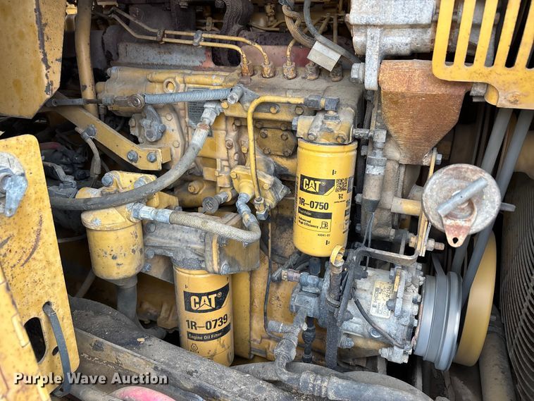 image for item EJ7762 2000 Caterpillar 615C II elevating scraper