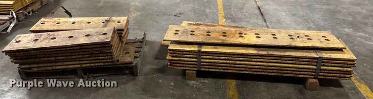 image for item EJ7763 Caterpillar cutting edges