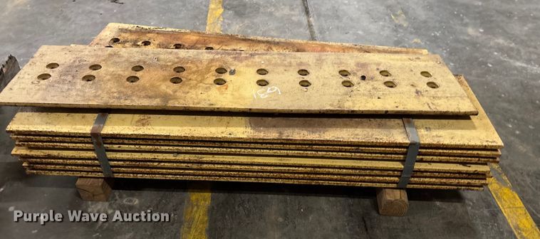 image for item EJ7763 Caterpillar cutting edges