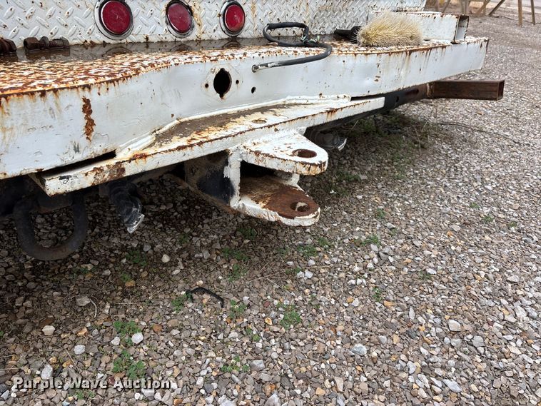 image for item EJ7764 Utility pickup truck bed with crane