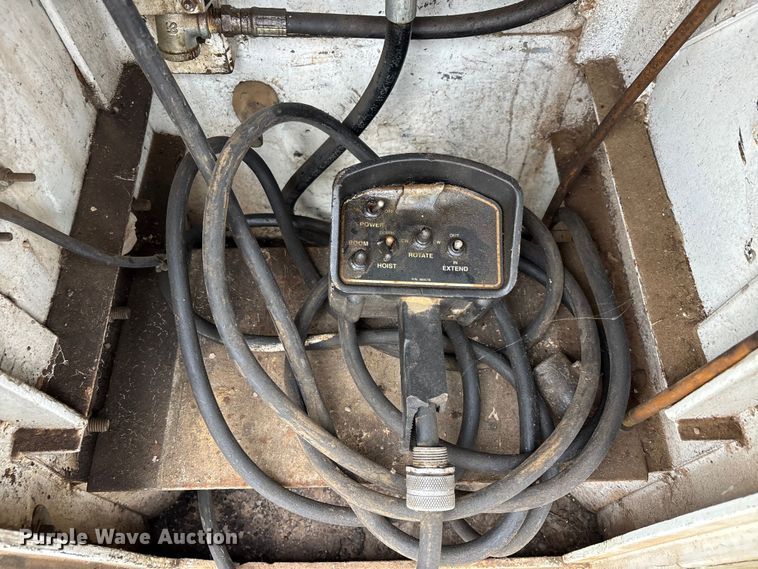 image for item EJ7764 Utility pickup truck bed with crane