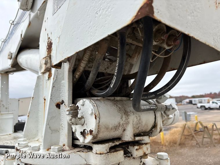 image for item EJ7764 Utility pickup truck bed with crane