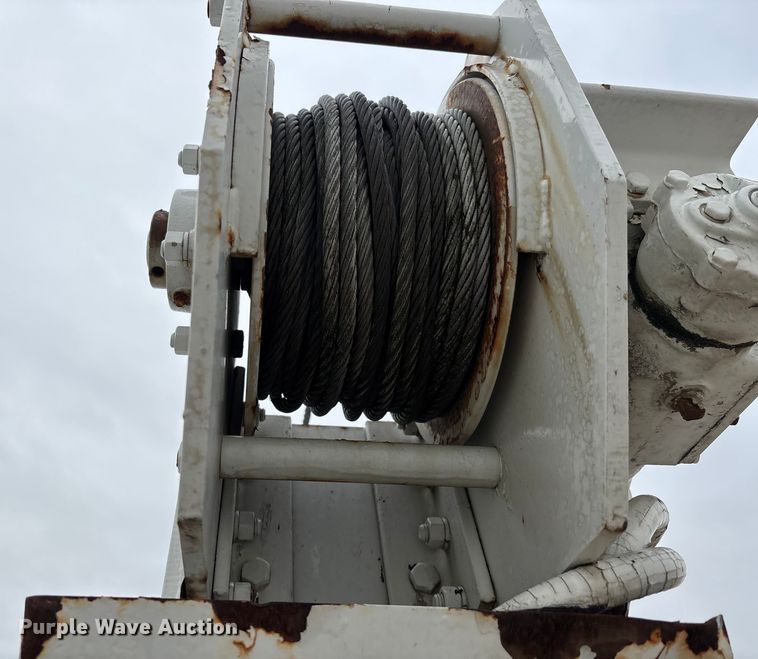 image for item EJ7764 Utility pickup truck bed with crane