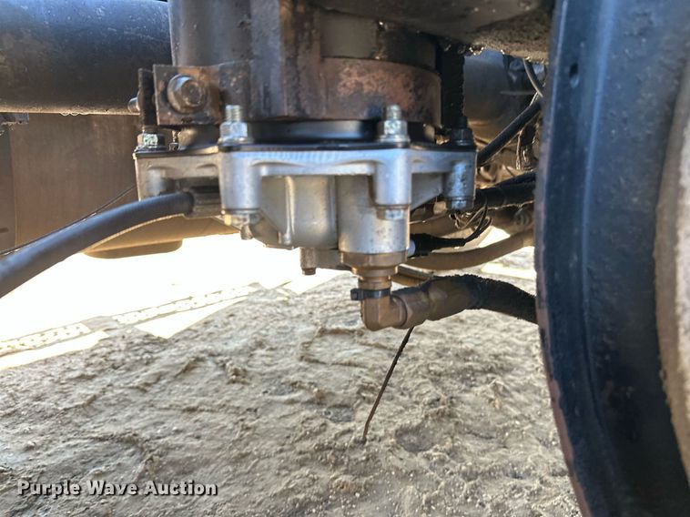 image for item EL0001 1992 Mack CH613 dump truck