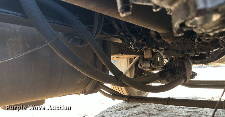 image for item EL0001 1992 Mack CH613 dump truck