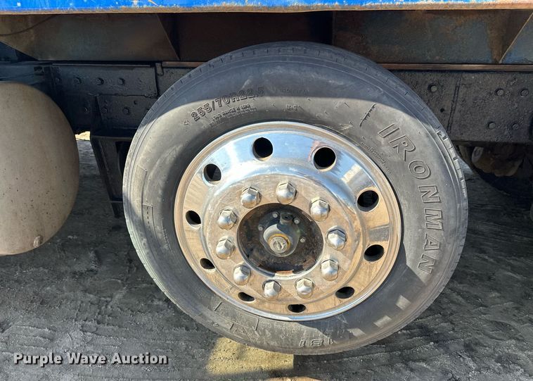 image for item EL0001 1992 Mack CH613 dump truck