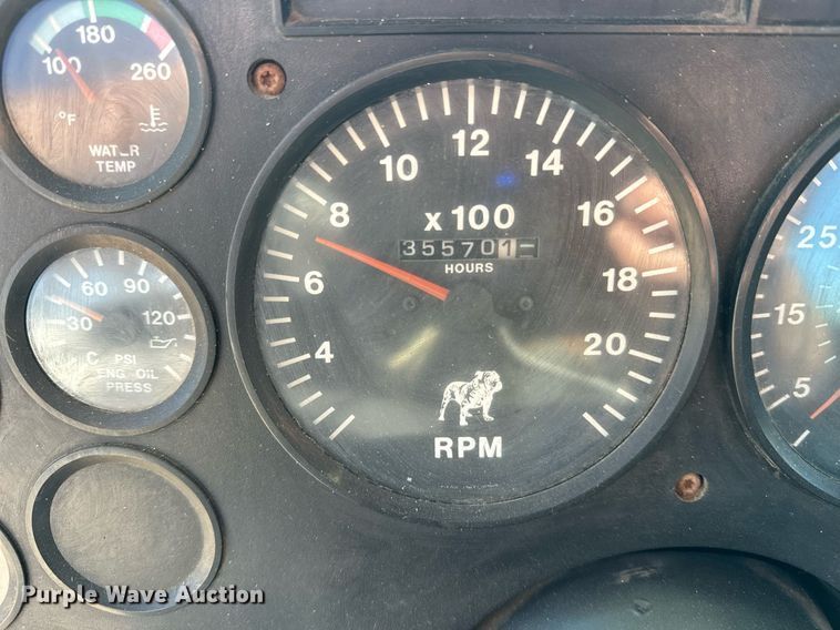 image for item EL0001 1992 Mack CH613 dump truck