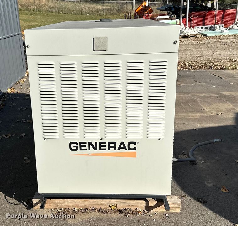 image for item EL0052 2011 Generac  0204842GNAX  generator