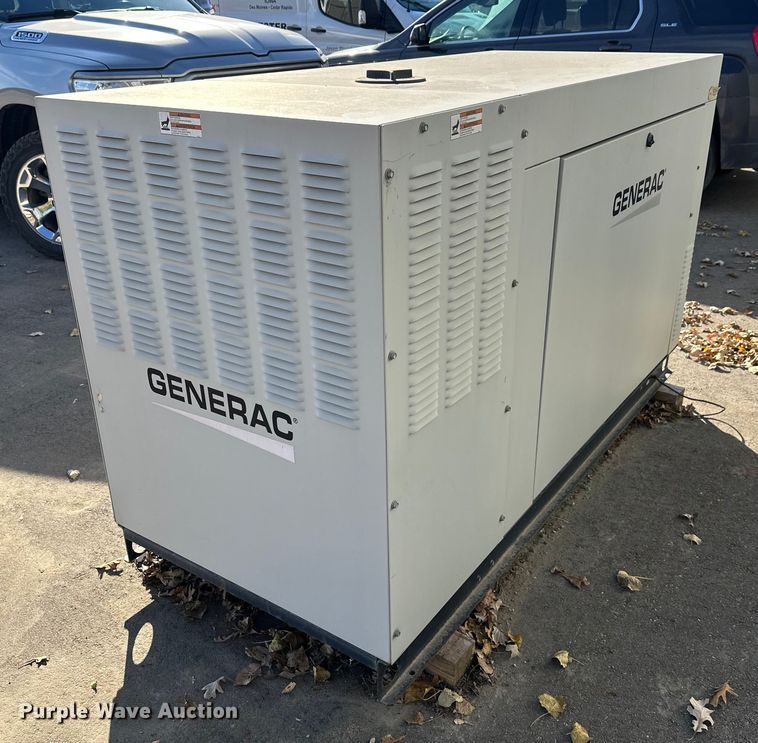 image for item EL0052 2011 Generac  0204842GNAX  generator