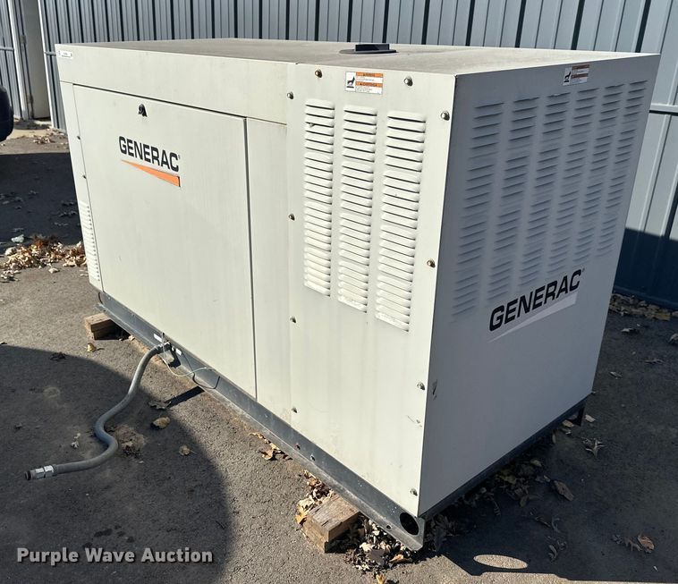 image for item EL0052 2011 Generac  0204842GNAX  generator