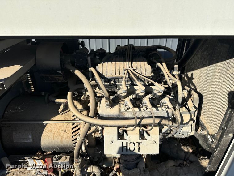 image for item EL0052 2011 Generac  0204842GNAX  generator