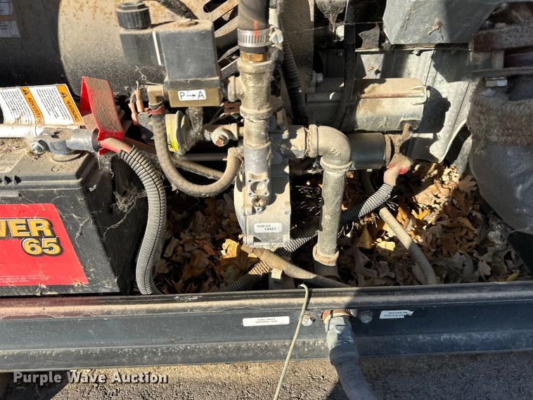 image for item EL0052 2011 Generac  0204842GNAX  generator