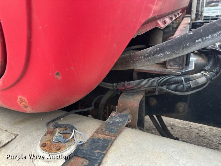 image for item EL0068 1995 Mack RD688S hook lift truck